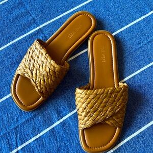 Raffia slides sandals tan woven flats Nine West size 10
